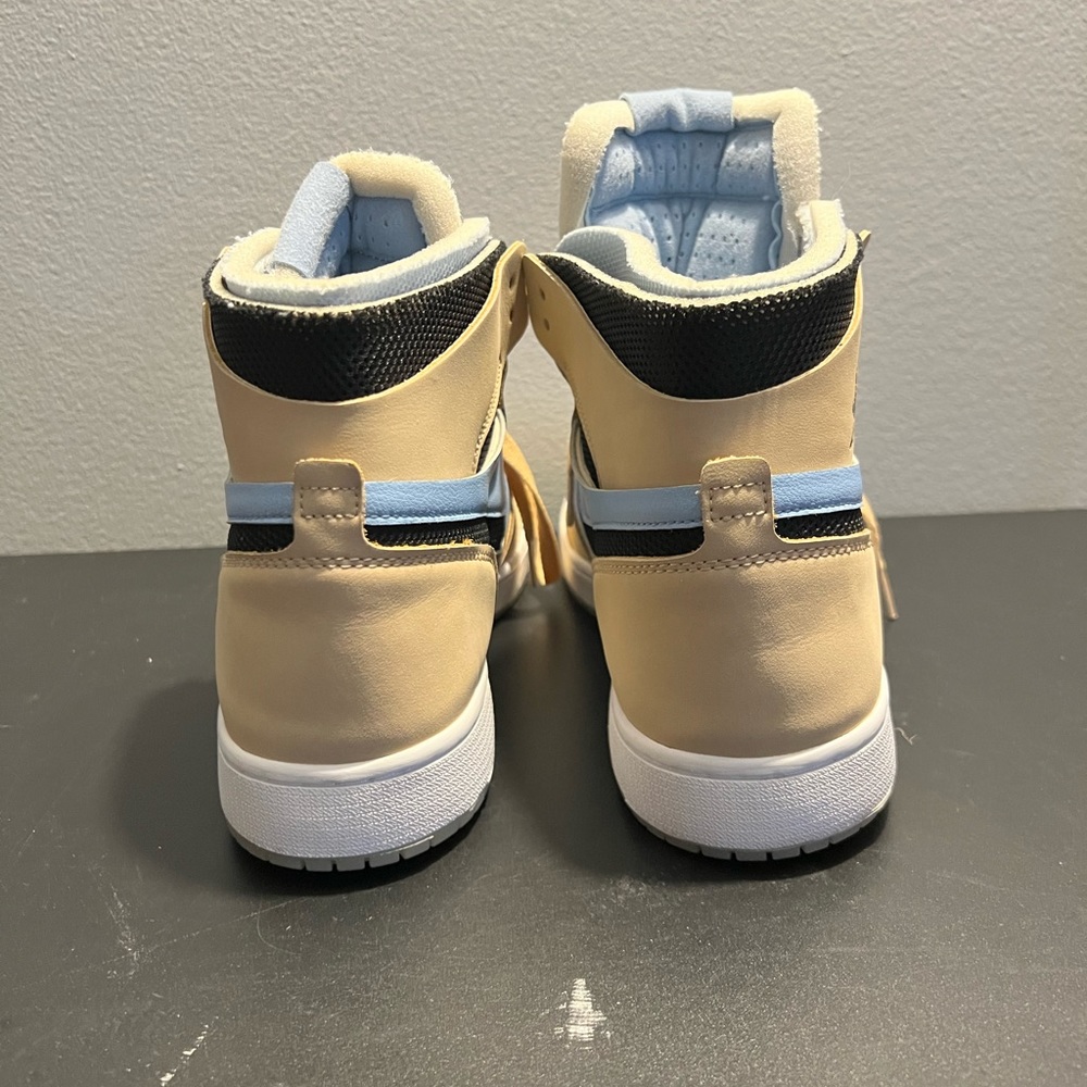 Jordan 1 - Picture 4 of 9